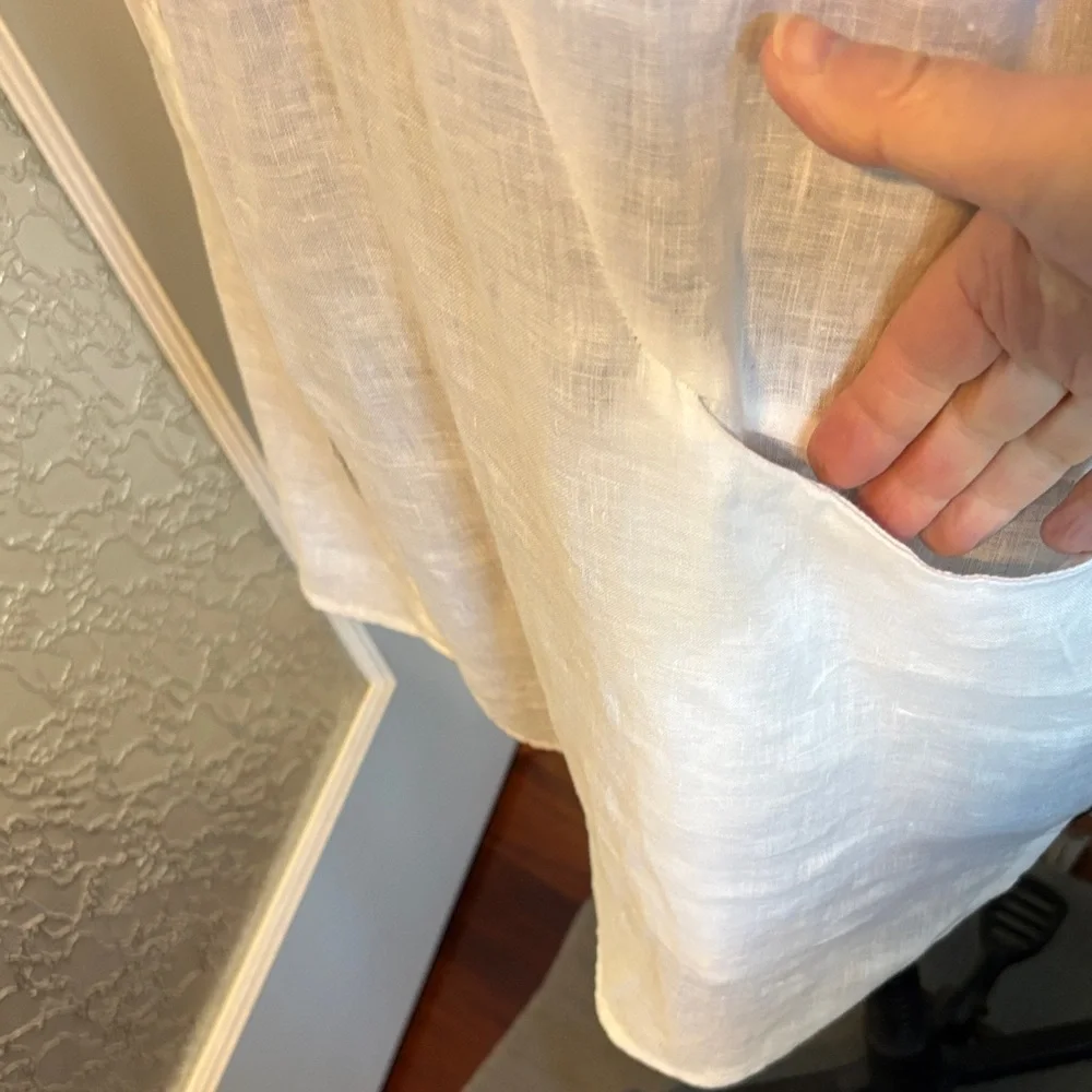 White Button-Up Tunic Top - Picture 3 of 10